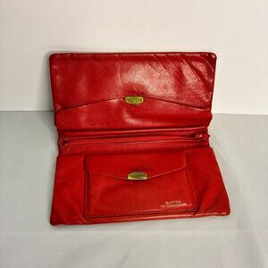 Buxton Wallets Vintage MCM Red Top Grain Cowhide Bi-Fold Checkbook Snap Zipper